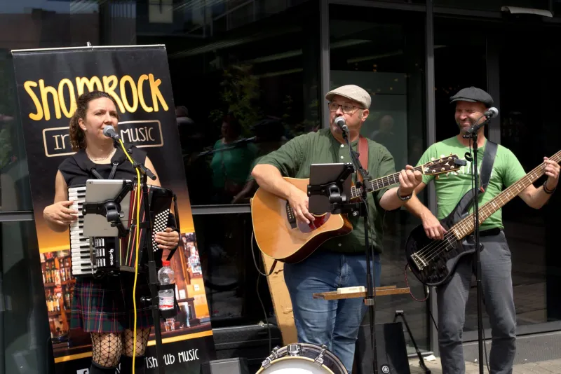 Peat, Pot Stills, and a Bodhrán in the Corner: How Irish Whiskey and Traditional Music Found Each Other in America